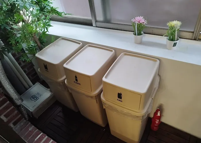 Ewha Univ, Ahyeon 3rooms * Seúl