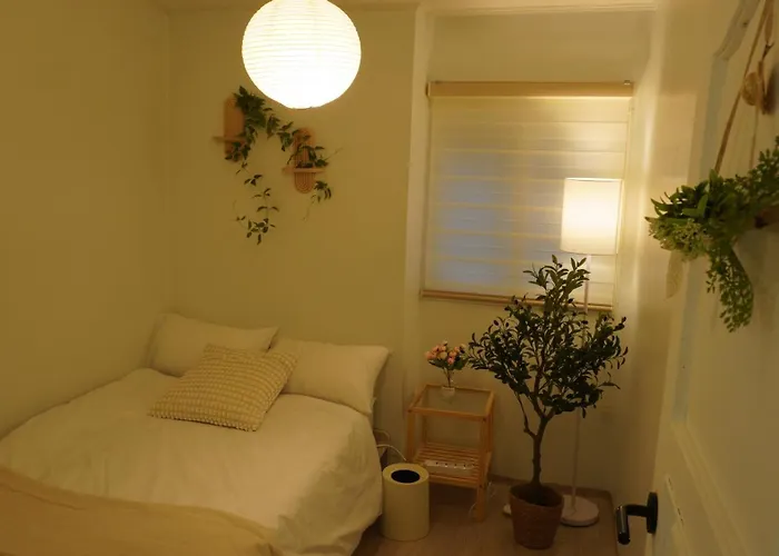 Ewha Univ, Ahyeon 3rooms Seúl